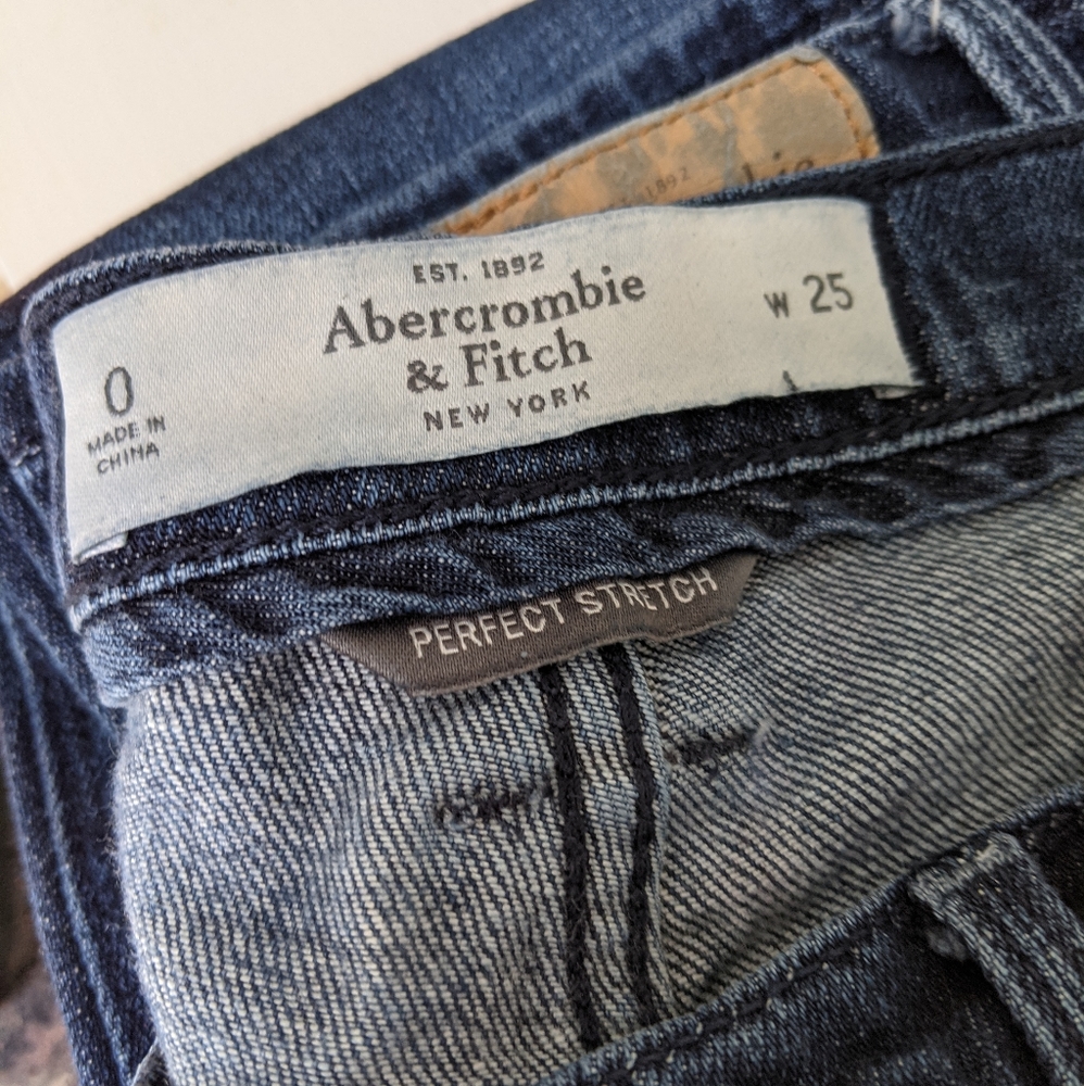 Abercrombie & Fitch Perfect Stretch Jeans 25
